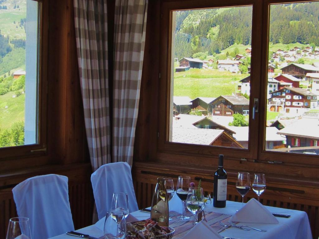 Hotel Kistenpass Брайль-Бригельс Экстерьер фото